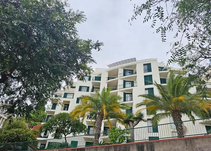 Vista アパート フンシャル